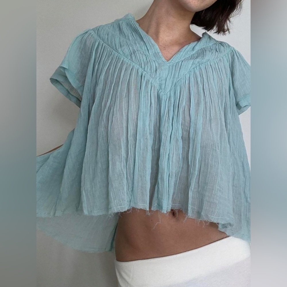 Free People Women's Shirt medium Elegant Blue Women's Top. Runs oversized A55 - Picture 2 of 7